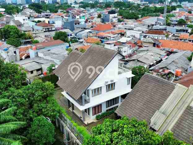 Dijual Rumah Premium dengan Fasilitas Sekitar Lengkap di Tebet, Jakarta Selatan Dijual Rumah Premium dengan Fasilitas Sekitar Lengkap di Tebet, Jakarta Selatan