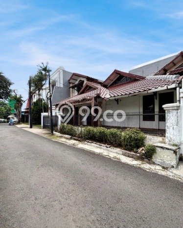 Dijual Rumah Premium dengan Fasilitas Sekitar Lengkap di Tebet, Jakarta Selatan Dijual Rumah Premium dengan Fasilitas Sekitar Lengkap di Tebet, Jakarta Selatan