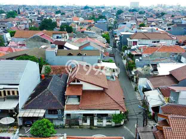 Siap Huni Rumah Mewah 8 Kamar di Tebet Dekat ke Mana Saja Siap Huni Rumah Mewah 8 Kamar di Tebet Dekat ke Mana Saja