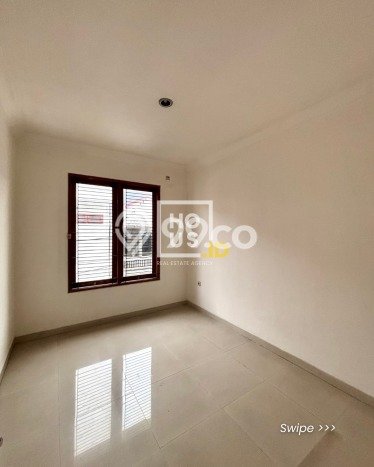 Siap Huni Rumah Mewah 5 Kamar di Tebet Dekat ke Mana Pun Siap Huni Rumah Mewah 5 Kamar di Tebet Dekat ke Mana Pun