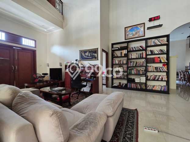 For Sale Rumah Mewah Exclusive di Tembalang, Semarang For Sale Rumah Mewah Exclusive di Tembalang, Semarang