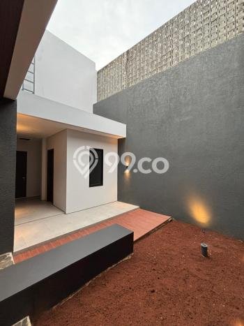 Rumah Mewah Dijual LT 250m2 di Gajah Mungkur, Semarang Rumah Mewah Dijual LT 250m2 di Gajah Mungkur, Semarang
