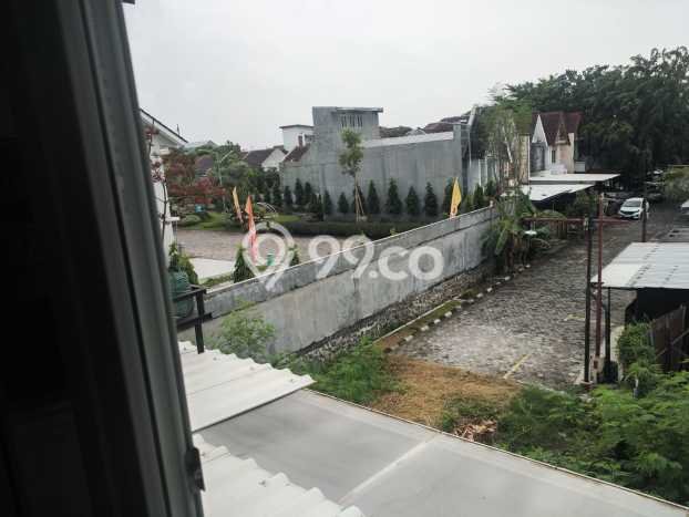 Lokasi strategis! Rumah siap pakai disewakan di Semarang Barat LB 175m2 Lokasi strategis! Rumah siap pakai disewakan di Semarang Barat LB 175m2