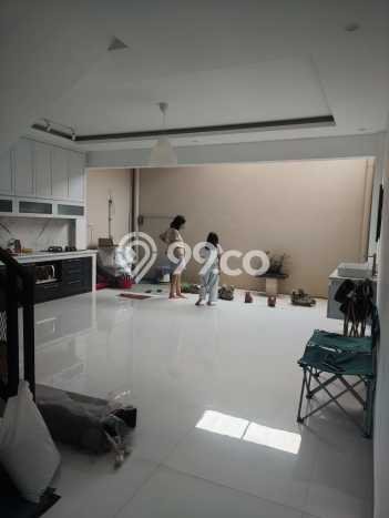 Lokasi strategis! Rumah siap pakai disewakan di Semarang Barat LB 175m2 Lokasi strategis! Rumah siap pakai disewakan di Semarang Barat LB 175m2