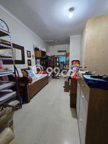 Unit Ruko Strategis di Gayamsari, Semarang Potensi Cuan Besar Unit Ruko Strategis di Gayamsari, Semarang Potensi Cuan Besar