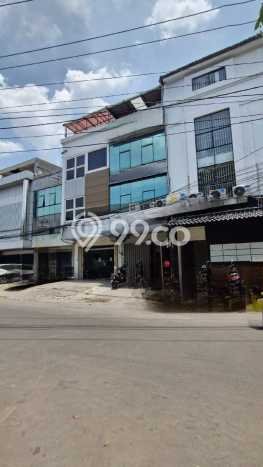 Area Ramai! Ruko Dijual di Semarang Tengah untuk Bisnis Luas Bangunan 210m2 Area Ramai! Ruko Dijual di Semarang Tengah untuk Bisnis Luas Bangunan 210m2