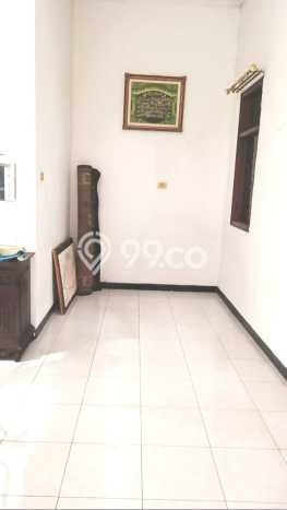Lokasi terbaik! Rumah siap huni dikontrakkan di Tembalang LB 175m2 Lokasi terbaik! Rumah siap huni dikontrakkan di Tembalang LB 175m2