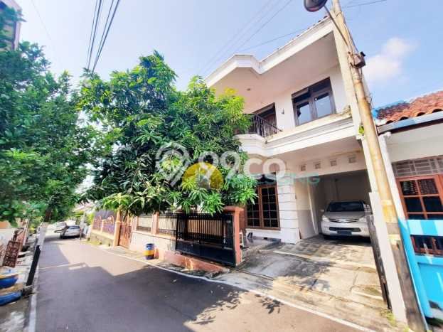 Rumah Modern Minimalis 4 Kamar Bisa Langsung Pindah di Banyumanik Rumah Modern Minimalis 4 Kamar Bisa Langsung Pindah di Banyumanik