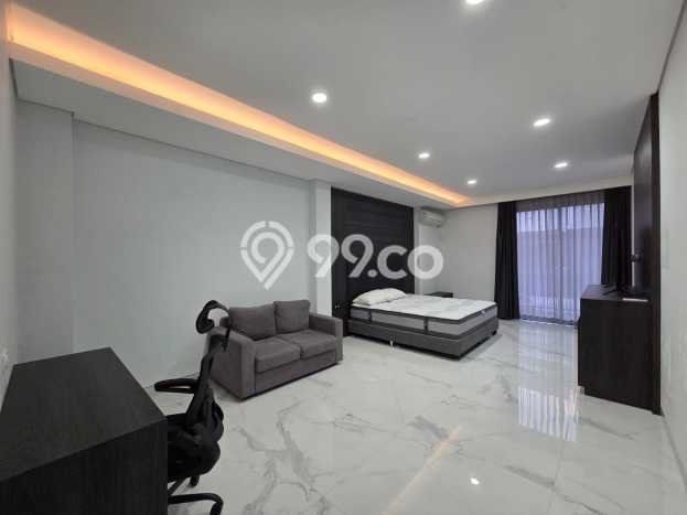 Rumah Elit Modern Tanpa Renovasi di Candi Golf Semarang Rumah Elit Modern Tanpa Renovasi di Candi Golf Semarang