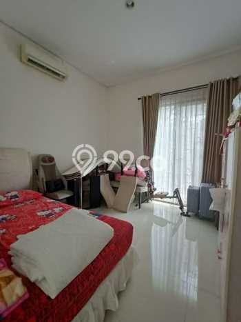 Rumah Elit Modern Tanpa Renovasi di BSB City Semarang Rumah Elit Modern Tanpa Renovasi di BSB City Semarang