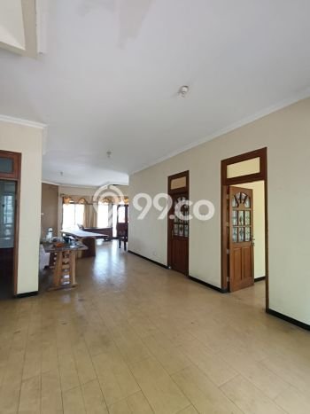 Rumah Mewah Dijual LT 700m2 di Banyumanik, Semarang Rumah Mewah Dijual LT 700m2 di Banyumanik, Semarang