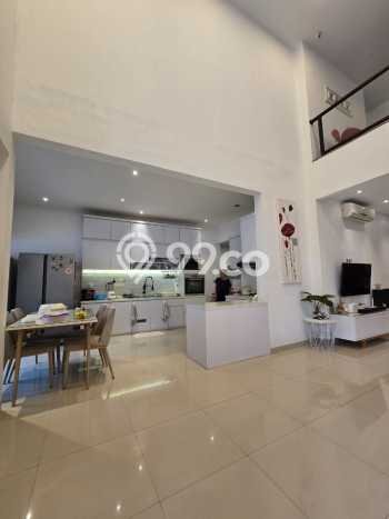 Jual Rumah Mewah Elegan Dengan View Cantik di Bukit Sari, Semarang Jual Rumah Mewah Elegan Dengan View Cantik di Bukit Sari, Semarang