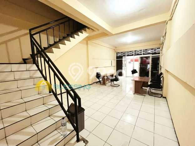 Lokasi Strategis! Dijual Ruko Bisnis di Semarang Tengah, Semarang Kondisi Bagus Lokasi Strategis! Dijual Ruko Bisnis di Semarang Tengah, Semarang Kondisi Bagus