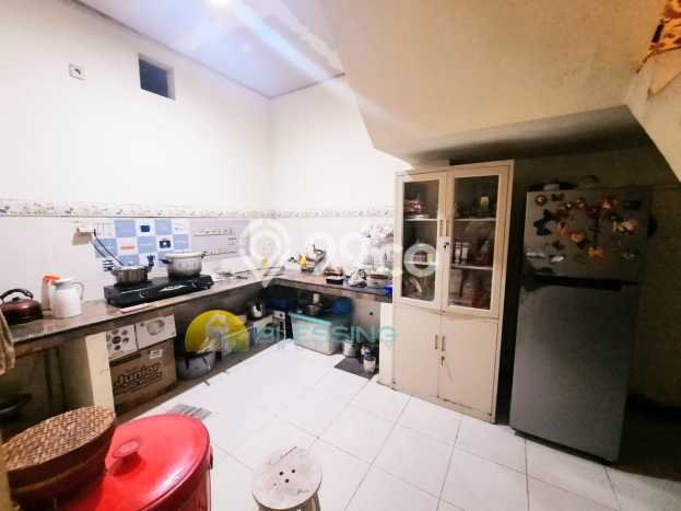Rumah Modern Minimalis 4 Kamar Bisa Langsung Pindah di Banyumanik Rumah Modern Minimalis 4 Kamar Bisa Langsung Pindah di Banyumanik