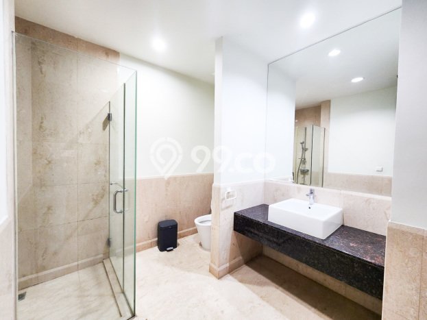 Apartemen Strategis 196m2 di Pakubuwono Jakarta Selatan 3 Bedroom Apartemen Strategis 196m2 di Pakubuwono Jakarta Selatan 3 Bedroom