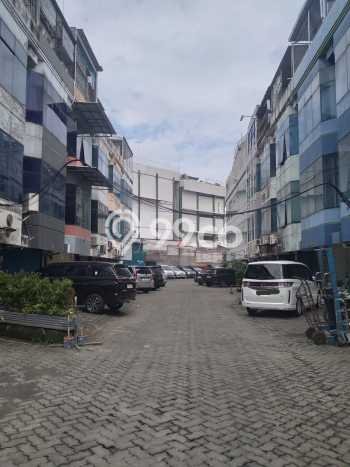 Ruko Dijual di Prime Area Jakarta Barat Luas 250m2 Ruko Dijual di Prime Area Jakarta Barat Luas 250m2