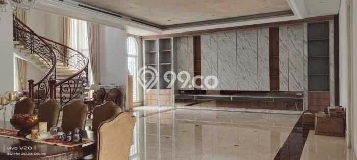 Rumah Mewah LB 3600m2 Siap Pakai Desain Elegan di Pluit, Jakarta Utara Rumah Mewah LB 3600m2 Siap Pakai Desain Elegan di Pluit, Jakarta Utara