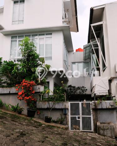 Hunian Eksklusif Dijual LT 232m2 di Coblong, Bandung Hunian Eksklusif Dijual LT 232m2 di Coblong, Bandung