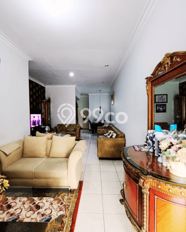 For Sale Rumah 5 Kamar Lokasi Strategis Nyaman dan Strategis di Antapani For Sale Rumah 5 Kamar Lokasi Strategis Nyaman dan Strategis di Antapani
