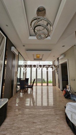 Rumah Mewah LB 200m2 Siap Pakai Desain Elegan di Golf Island, Jakarta Utara Rumah Mewah LB 200m2 Siap Pakai Desain Elegan di Golf Island, Jakarta Utara