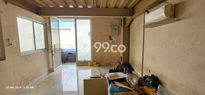 Gudang Bagus Dijual LB 405m2 Lokasi Strategis Jakarta Barat Area Cocok untuk Bisnis Gudang Bagus Dijual LB 405m2 Lokasi Strategis Jakarta Barat Area Cocok untuk Bisnis