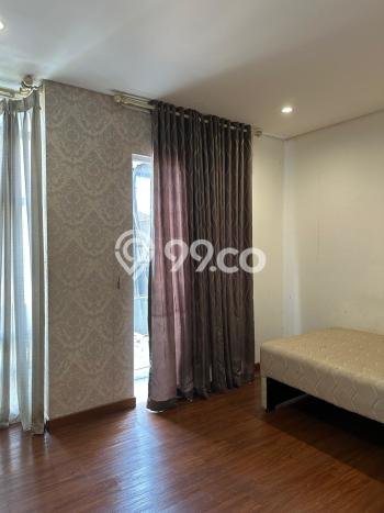 Siap Huni Hunian Elit 4 Kamar di Cengkareng Dekat ke Mana Saja Siap Huni Hunian Elit 4 Kamar di Cengkareng Dekat ke Mana Saja