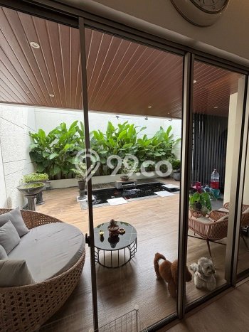Ready to Use! Premium House LT 200m2 Desain Elegan di Pantai Indah Kapuk Ready to Use! Premium House LT 200m2 Desain Elegan di Pantai Indah Kapuk