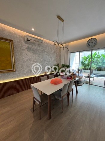 Ready to Use! Premium House LT 200m2 Desain Elegan di Pantai Indah Kapuk Ready to Use! Premium House LT 200m2 Desain Elegan di Pantai Indah Kapuk