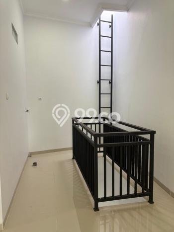 Ruko Bagus LT 80m2 LB 96m2 Dijual di Gunung Pati Semarang Ruko Bagus LT 80m2 LB 96m2 Dijual di Gunung Pati Semarang
