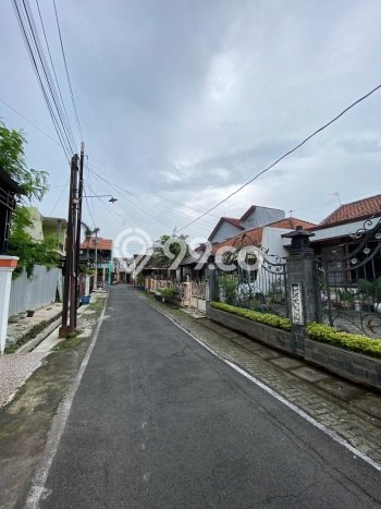 Hunian Mewah Dijual LT 430m2 di Gayamsari, Semarang Hunian Mewah Dijual LT 430m2 di Gayamsari, Semarang