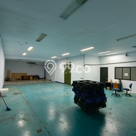 FOR RENT! Gudang di Jelambar Cocok untuk Bisnis 324m2 FOR RENT! Gudang di Jelambar Cocok untuk Bisnis 324m2