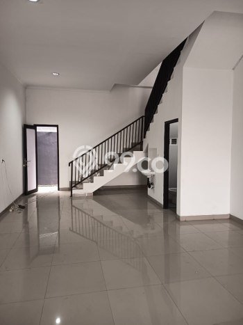 LOKASI STRATEGIS! Ruko For Rent Kawasan Denpasar Barat, Luas 150m2m², Lokasi Niaga LOKASI STRATEGIS! Ruko For Rent Kawasan Denpasar Barat, Luas 150m2m², Lokasi Niaga