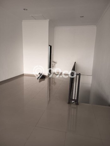 LOKASI STRATEGIS! Ruko For Rent Kawasan Denpasar Barat, Luas 150m2m², Lokasi Niaga LOKASI STRATEGIS! Ruko For Rent Kawasan Denpasar Barat, Luas 150m2m², Lokasi Niaga