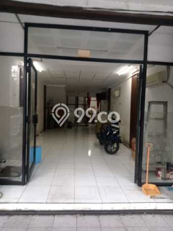 Ruko Disewa di Jakarta Barat dengan LB 84m2 Area Komersial Ramai Ruko Disewa di Jakarta Barat dengan LB 84m2 Area Komersial Ramai