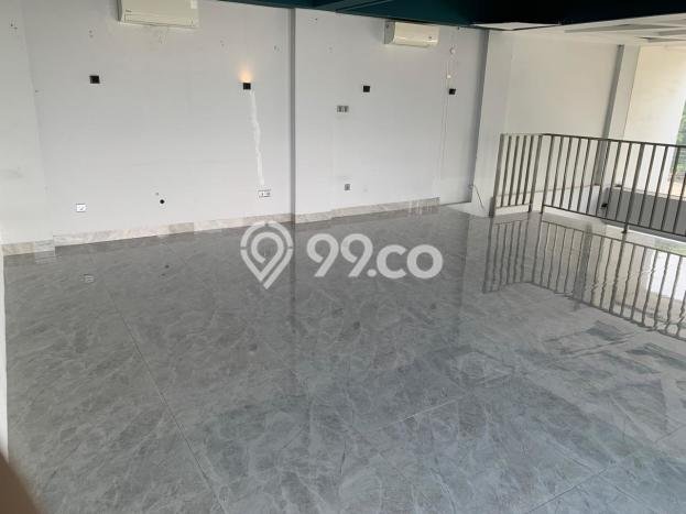Unit Komersial Dijual di Jakarta Utara LT 412m2 & LB 650m2 Unit Komersial Dijual di Jakarta Utara LT 412m2 & LB 650m2