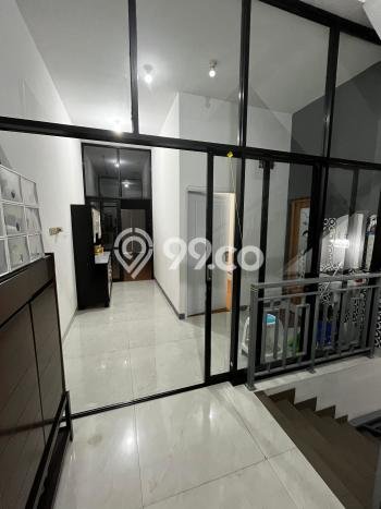 Dijual Rumah Premium dengan Fasilitas Sekitar Komplit di Tambora, Jakarta Barat Dijual Rumah Premium dengan Fasilitas Sekitar Komplit di Tambora, Jakarta Barat