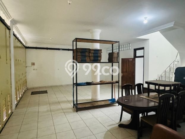 Rumah Elit Modern Tanpa Renovasi di Bojongloa Bandung Rumah Elit Modern Tanpa Renovasi di Bojongloa Bandung