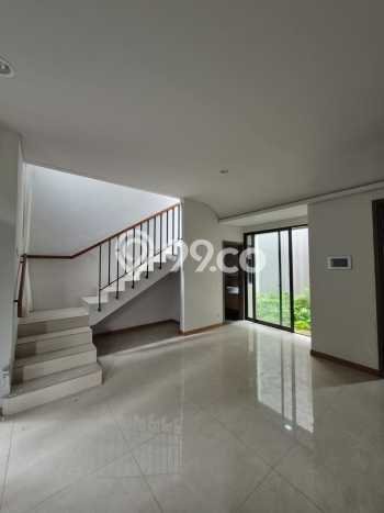 Rumah sewa siap huni 4 KT di BSD City, Tangerang Rumah sewa siap huni 4 KT di BSD City, Tangerang
