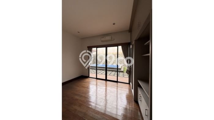 Disewakan Rumah Murah di Sektor 7-Bintaro Tangerang Selatan dengan 3 Kamar Tidur Disewakan Rumah Murah di Sektor 7-Bintaro Tangerang Selatan dengan 3 Kamar Tidur