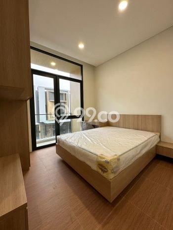 Dijual Rumah 3 Kamar Lokasi Strategis Nyaman dan Strategis di BSD Dijual Rumah 3 Kamar Lokasi Strategis Nyaman dan Strategis di BSD