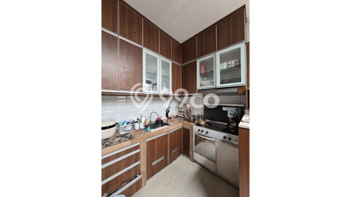 Rumah Disewakan Tangerang Selatan LT 72m2 LB 140m2 Area Bintaro Rumah Disewakan Tangerang Selatan LT 72m2 LB 140m2 Area Bintaro