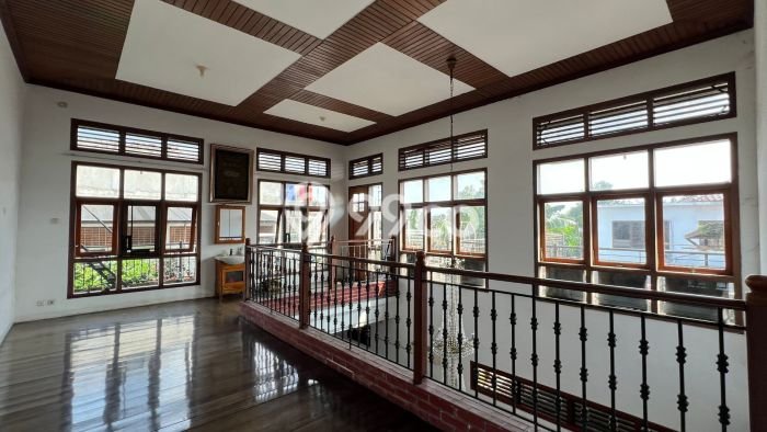 Rumah Elit Modern Siap Huni di Bintaro Tangerang Selatan Rumah Elit Modern Siap Huni di Bintaro Tangerang Selatan