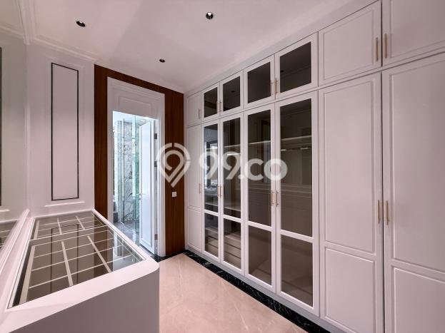 Hot Offer Hunian Premium Ideal dan Luas di BSD, Tangerang Selatan Hot Offer Hunian Premium Ideal dan Luas di BSD, Tangerang Selatan