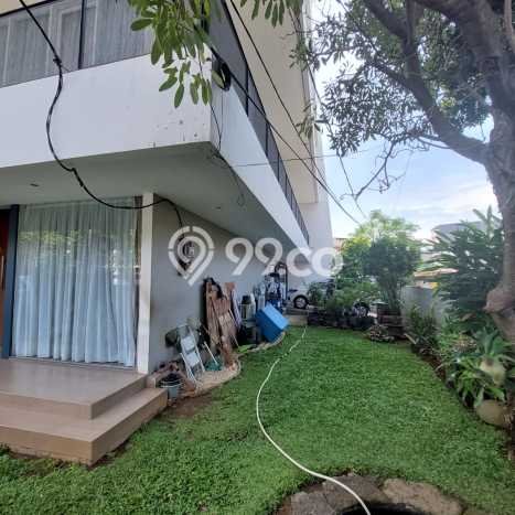 For Sale! Luxury House LT 300m2 Desain Elegan di Jelambar For Sale! Luxury House LT 300m2 Desain Elegan di Jelambar