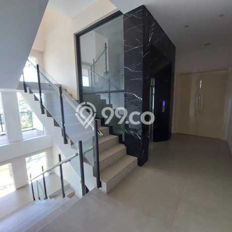 For Sale! Luxury House LT 300m2 Desain Elegan di Jelambar For Sale! Luxury House LT 300m2 Desain Elegan di Jelambar