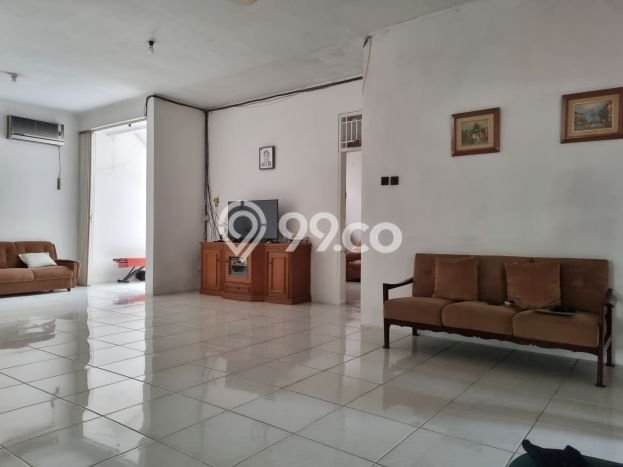Rumah Luxury Modern Tanpa Renovasi di Taman Ratu Jakarta Barat Rumah Luxury Modern Tanpa Renovasi di Taman Ratu Jakarta Barat