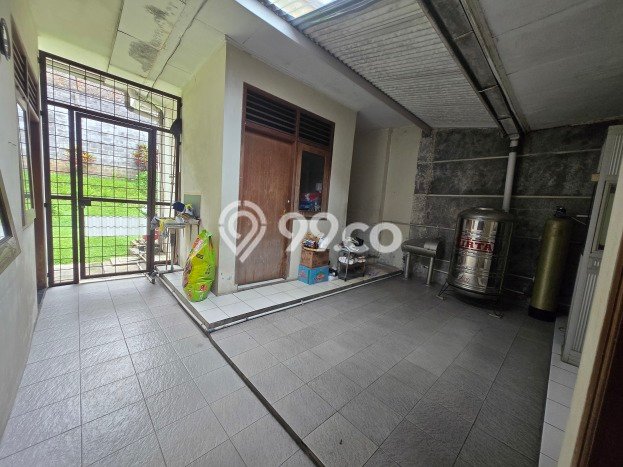 Ready to Use! Premium House LT 690m2 Desain Elegan di Salatiga Ready to Use! Premium House LT 690m2 Desain Elegan di Salatiga