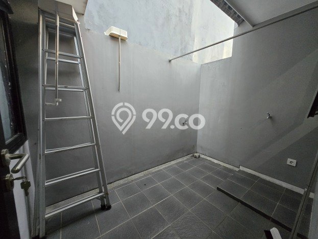 Lokasi strategis! Rumah siap huni disewakan di Semarang Tengah LB 40m2 Lokasi strategis! Rumah siap huni disewakan di Semarang Tengah LB 40m2