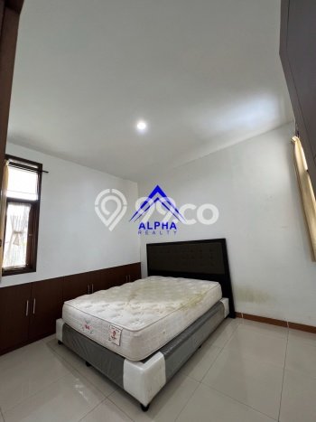 Rumah sewa siap huni 4 Kamar Tidur di Setiabudi, Bandung Rumah sewa siap huni 4 Kamar Tidur di Setiabudi, Bandung