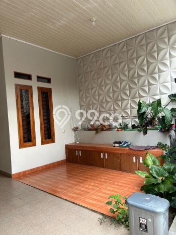 Jual Rumah Eksklusif 2 KT di Buah Batu, Bandung Jual Rumah Eksklusif 2 KT di Buah Batu, Bandung